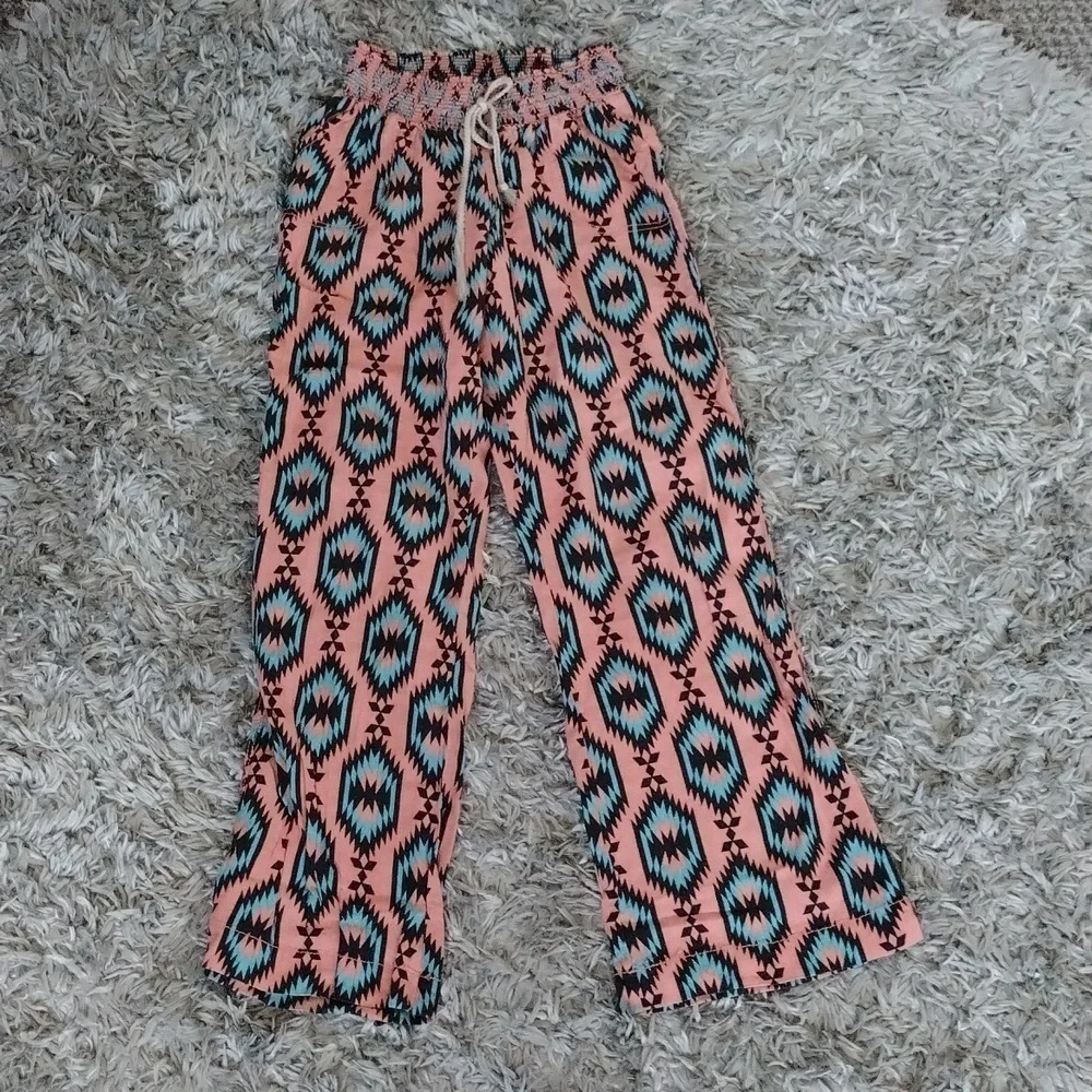 Kiss & Cry Multicolor Linen Pants. - Picture 1 of 5